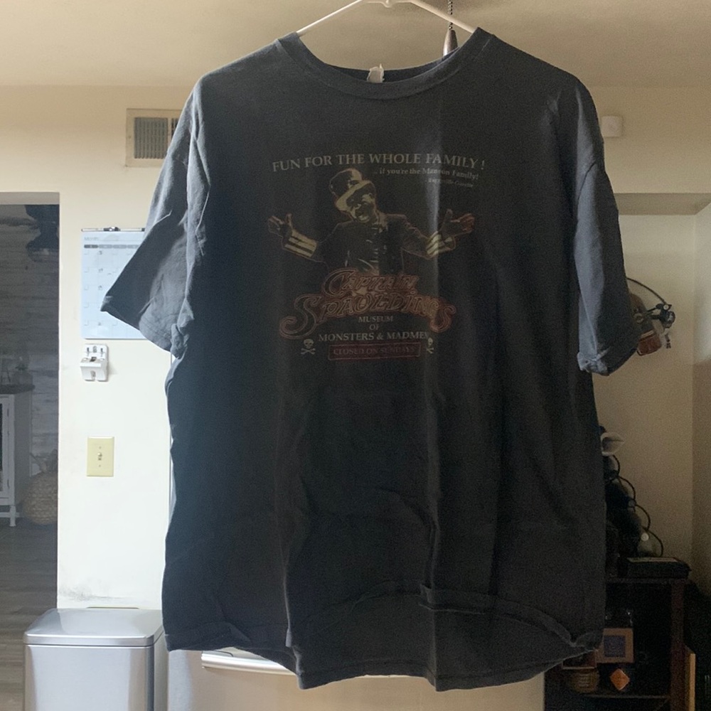 Mens T-Shirt *Vintage* Captain Spaulding’s Museum of Monsters and Madmen
